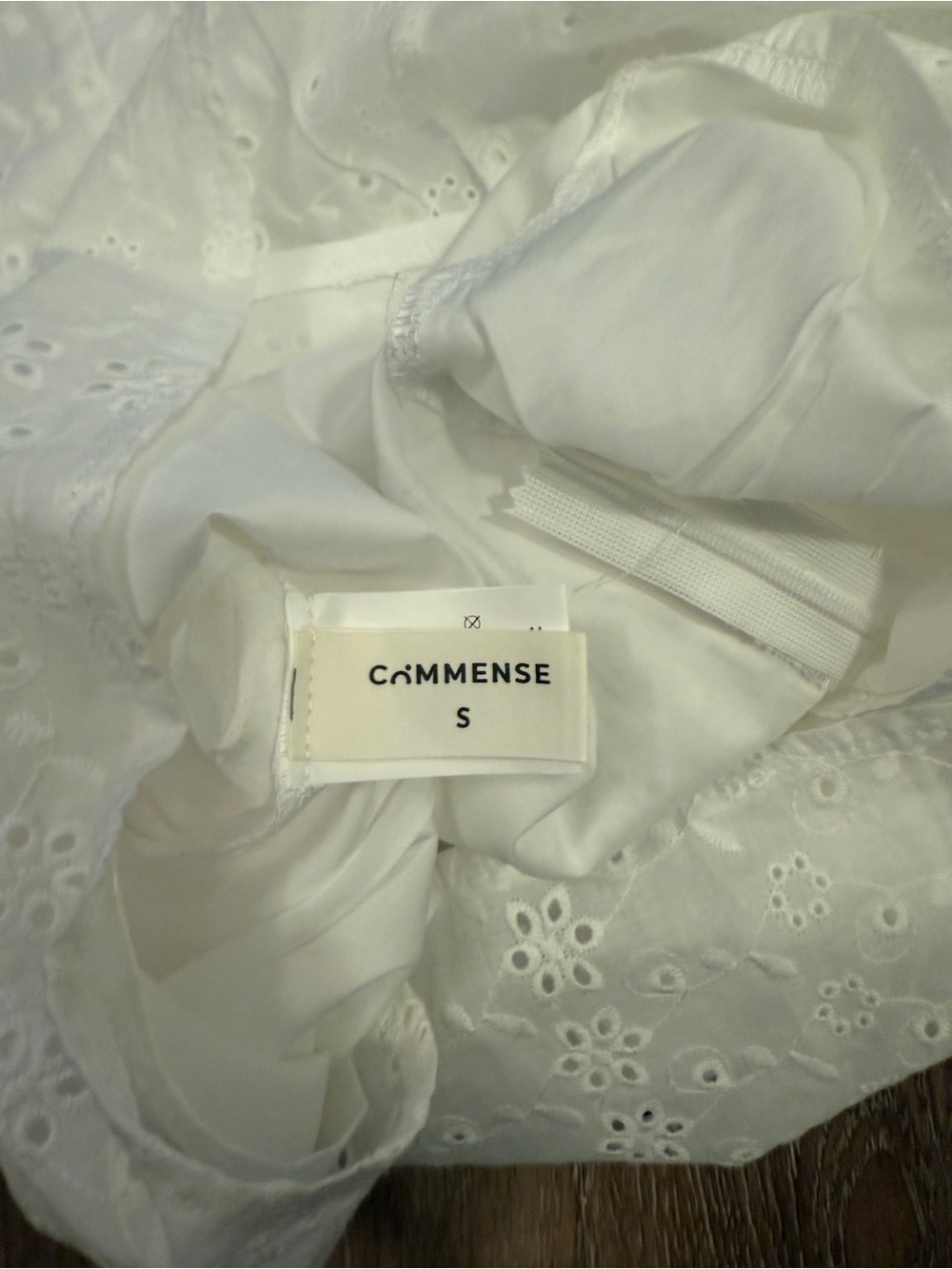 White strapless cotton eyelet mini dress with lace trim - Picture 4 of 6